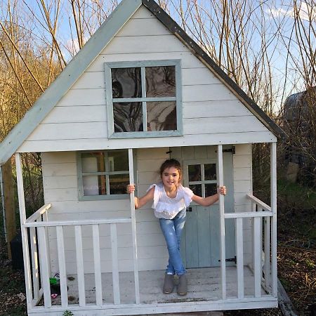Willow Court Farm Studio South & Petting Farm, 8 Mins From Legoland & Windsor, 15 Mins From Lapland Uk Ngoại thất bức ảnh