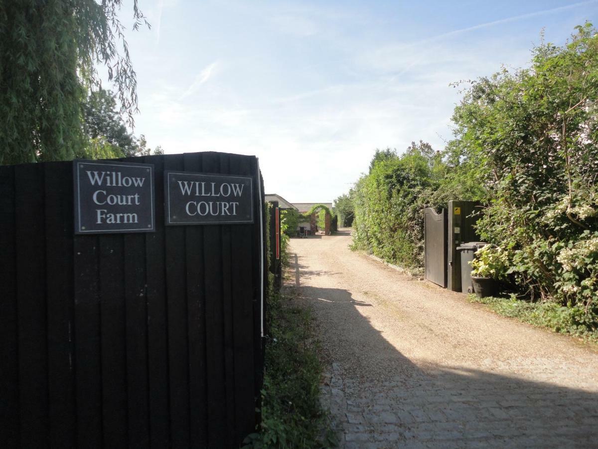 Willow Court Farm Studio South & Petting Farm, 8 Mins From Legoland & Windsor, 15 Mins From Lapland Uk Ngoại thất bức ảnh